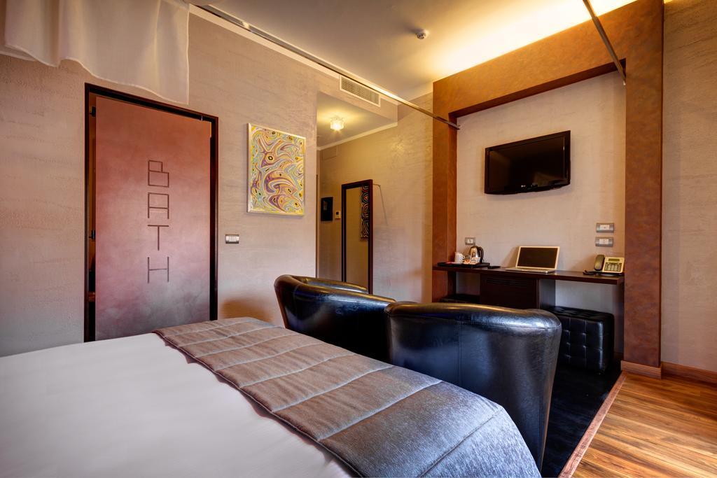 Dharma Luxury 4* Roma