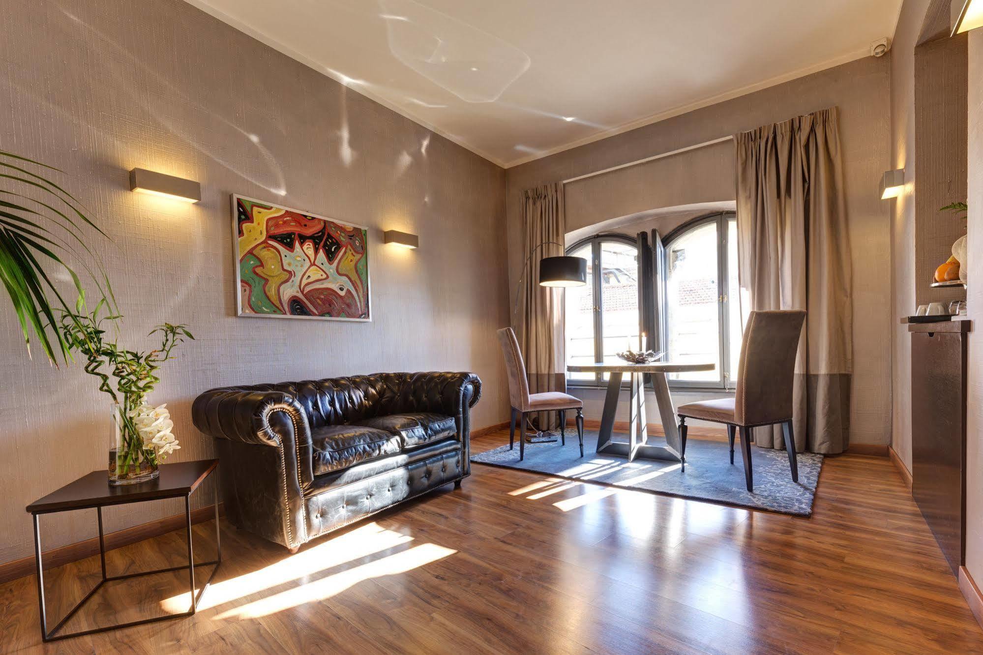 Dharma Luxury Hotel Roma