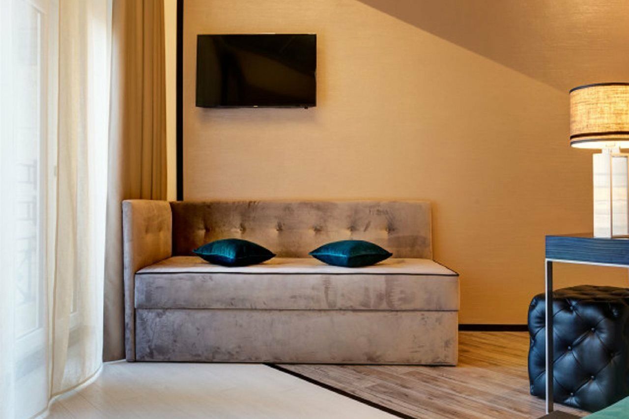 Dharma Luxury
