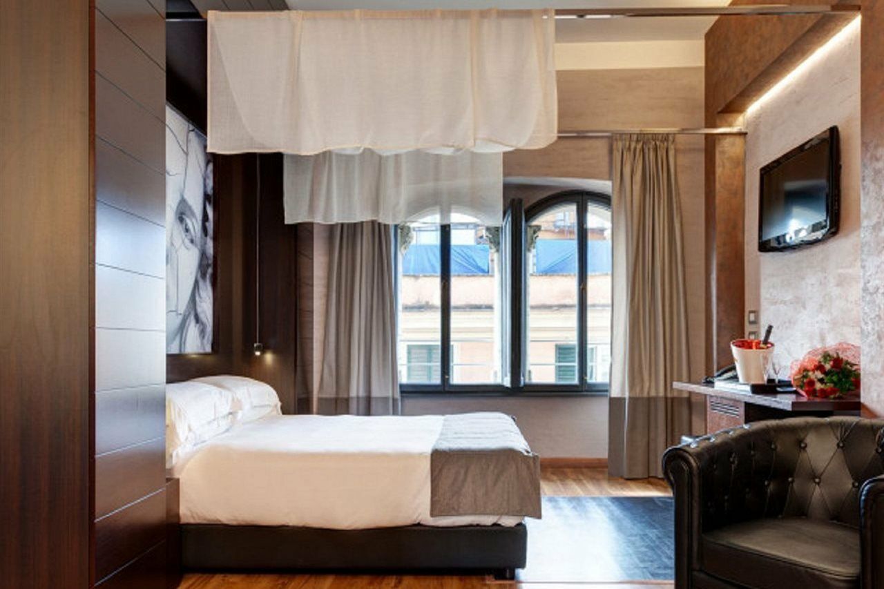 Dharma Luxury 4* Roma