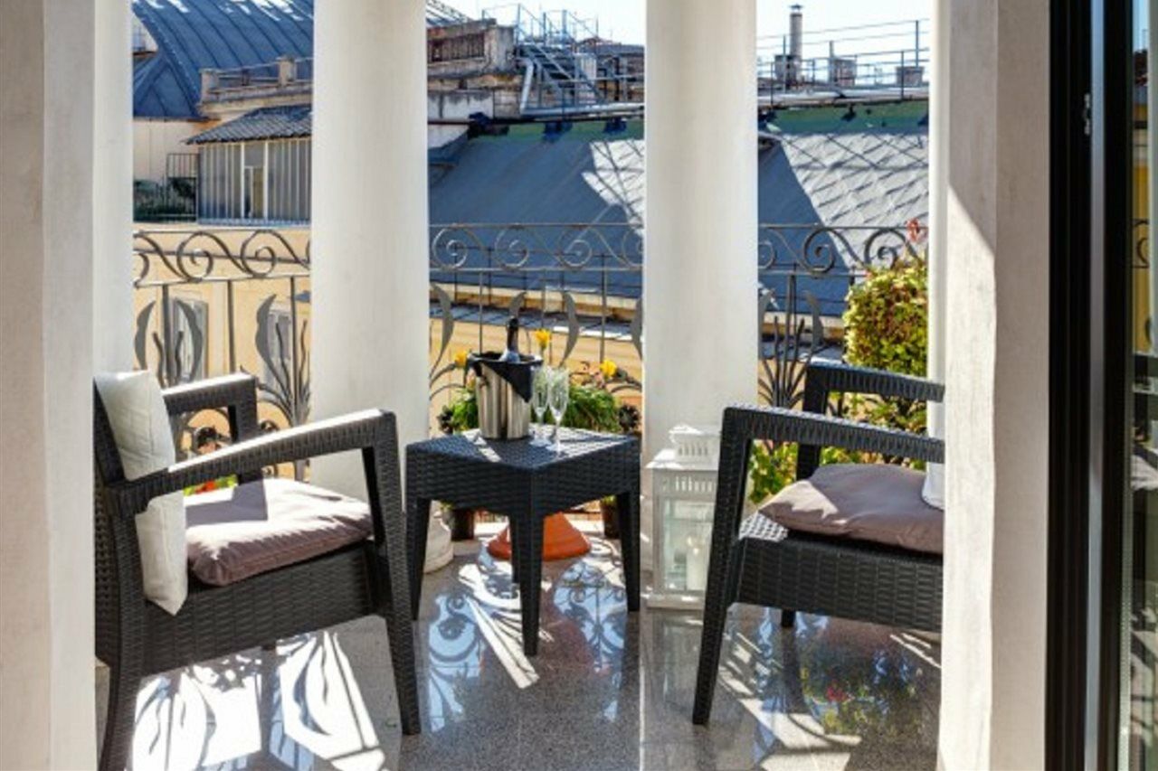 Hotel Dharma Luxury